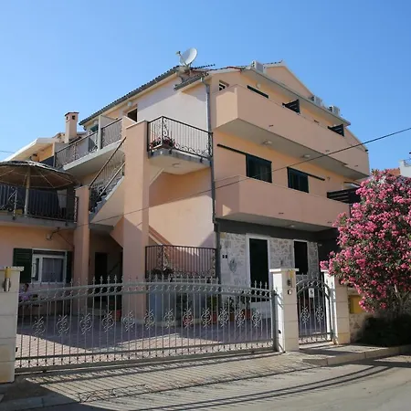 Lorenta 3* Vodice
