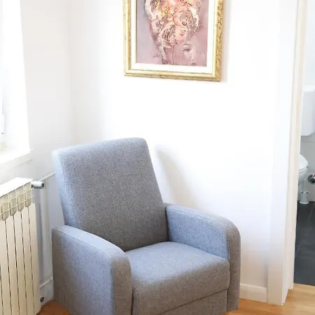 Lorenta Near The Гостевой дом