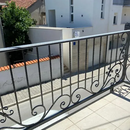 Lorenta Guest house 3*