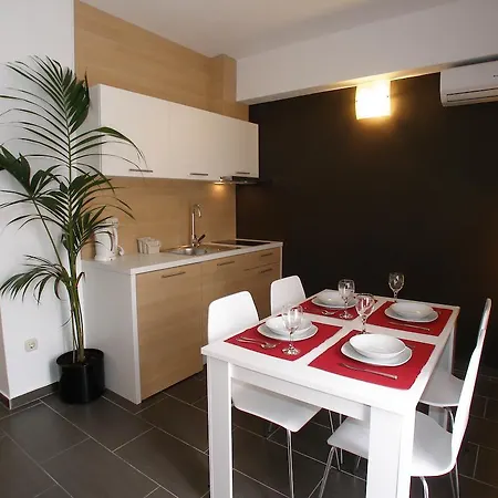 Affittacamere Lorenta Near The 3*