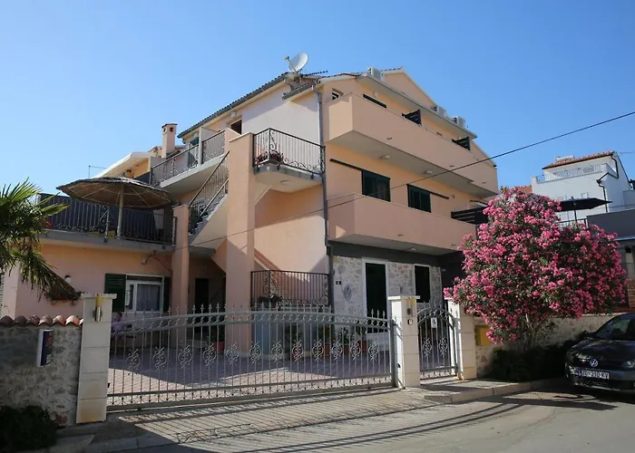 Lorenta Near The 3* ヴォディツェ