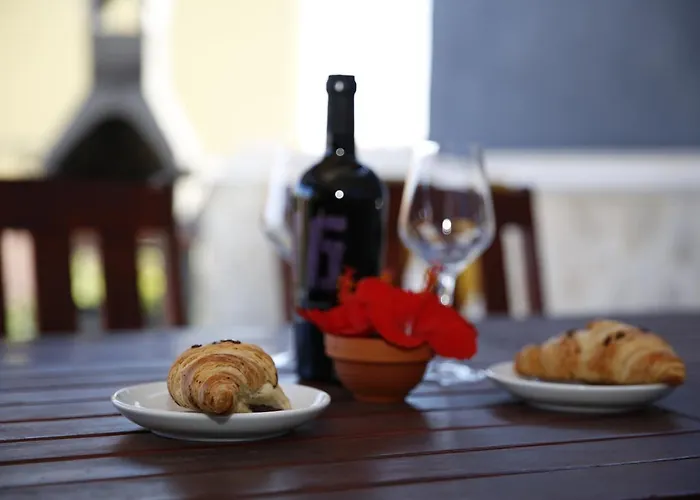 Lorenta Near The 3* ヴォディツェ