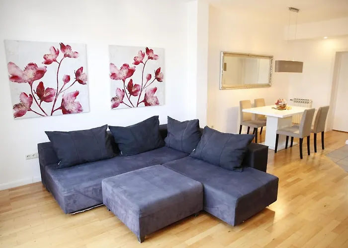 ゲストハウス Lorenta Near The