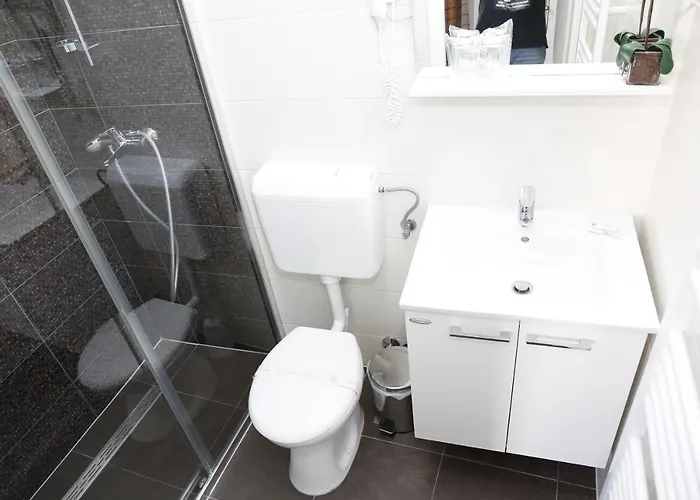 ゲストハウス Lorenta Near The