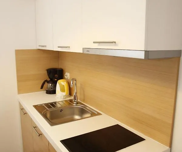 Lorenta Near The 3* ヴォディツェ