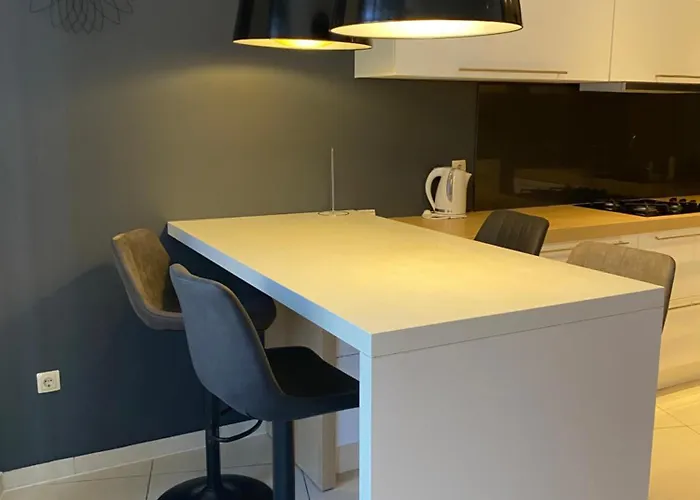 ゲストハウス Lorenta Near The 3*