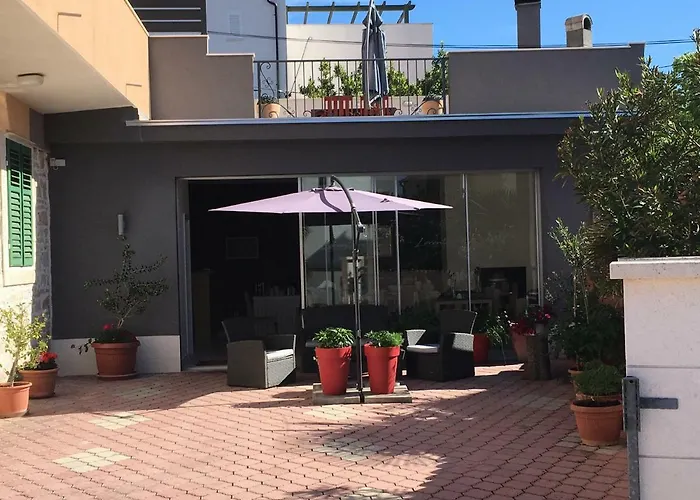 Lorenta Near The 3* ヴォディツェ