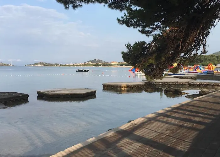 Lorenta Near The ゲストハウス ヴォディツェ