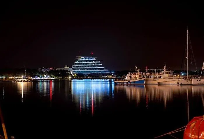 Lorenta Near The 3* ヴォディツェ